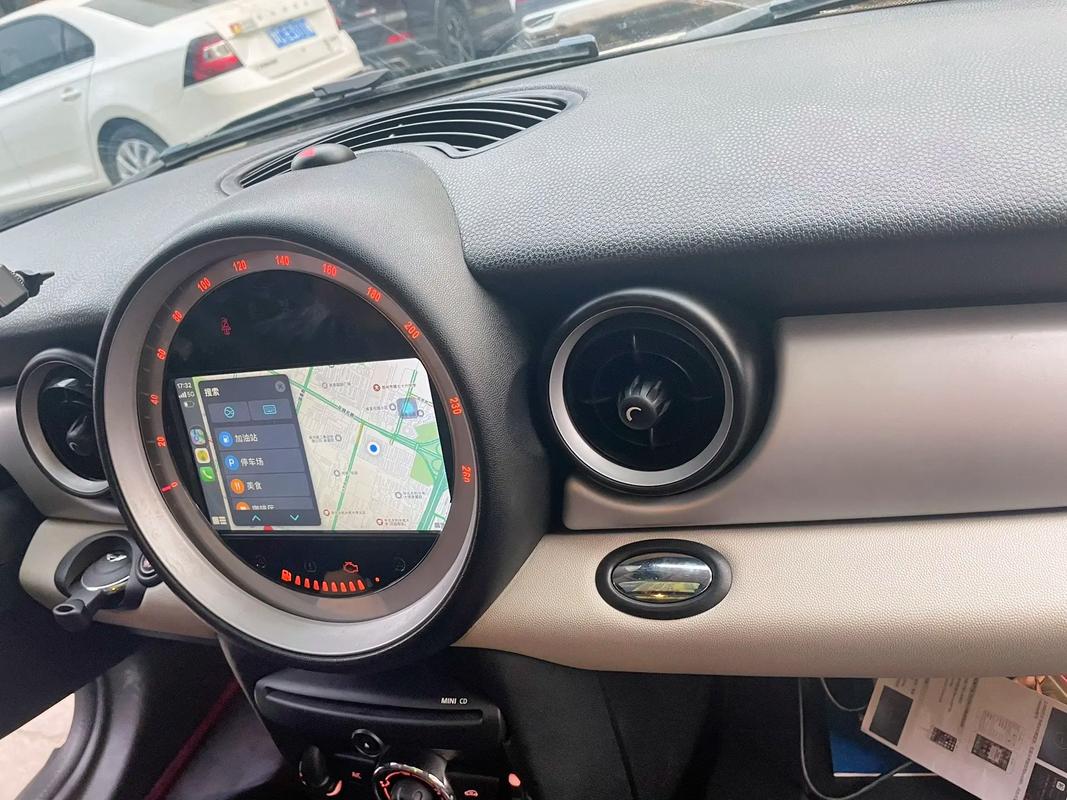 告別數據線束縛！寶馬MINI升級無線CarPlay，從此上車即連，智能化體驗拉滿